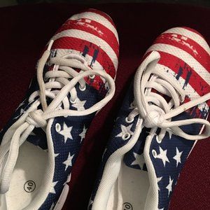 Star Red White And Blue Flag Sneakers  Size 8.5  YellowTub